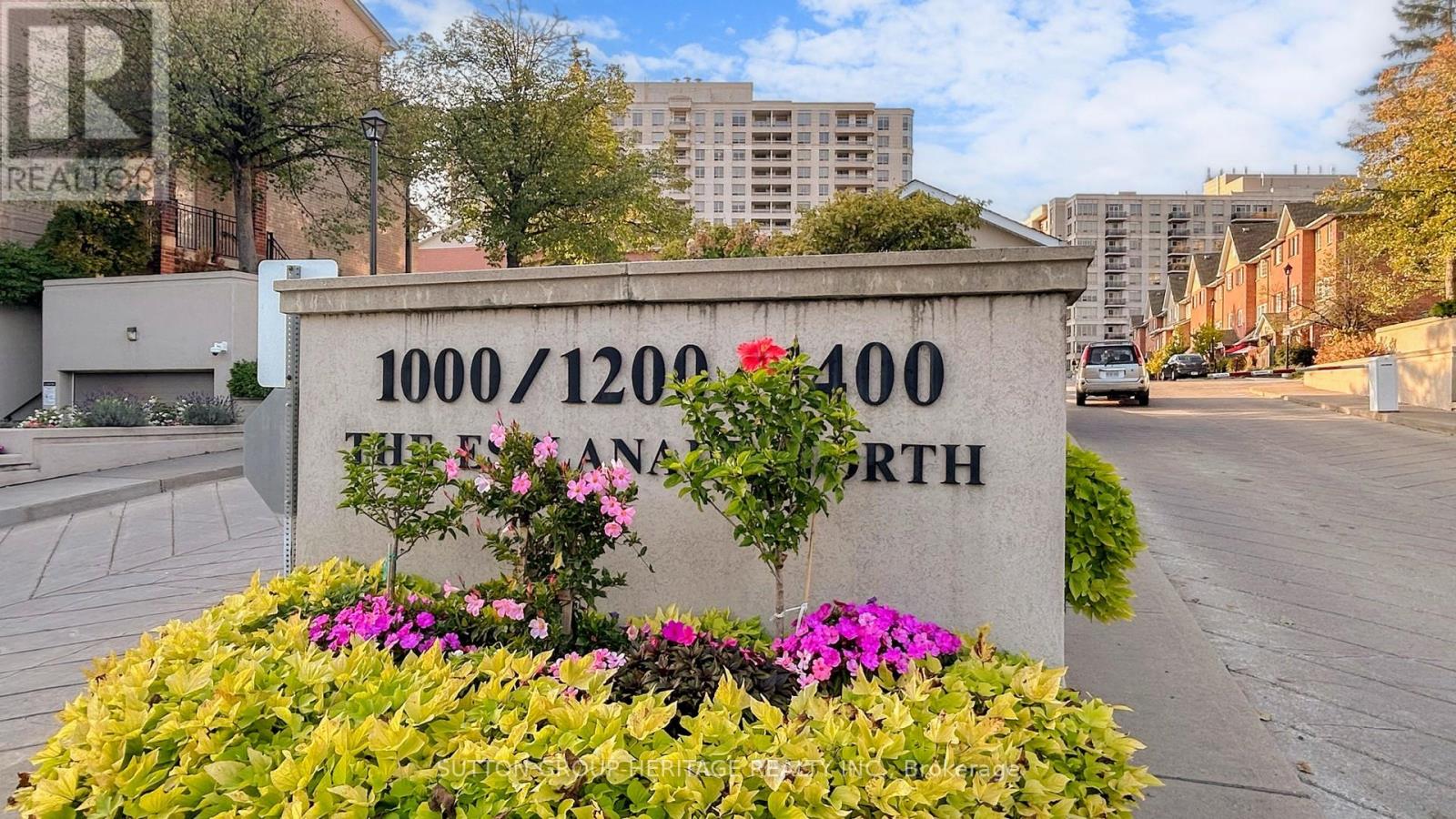 202 - 1000 THE ESPLANADE N, Pickering, Ontario