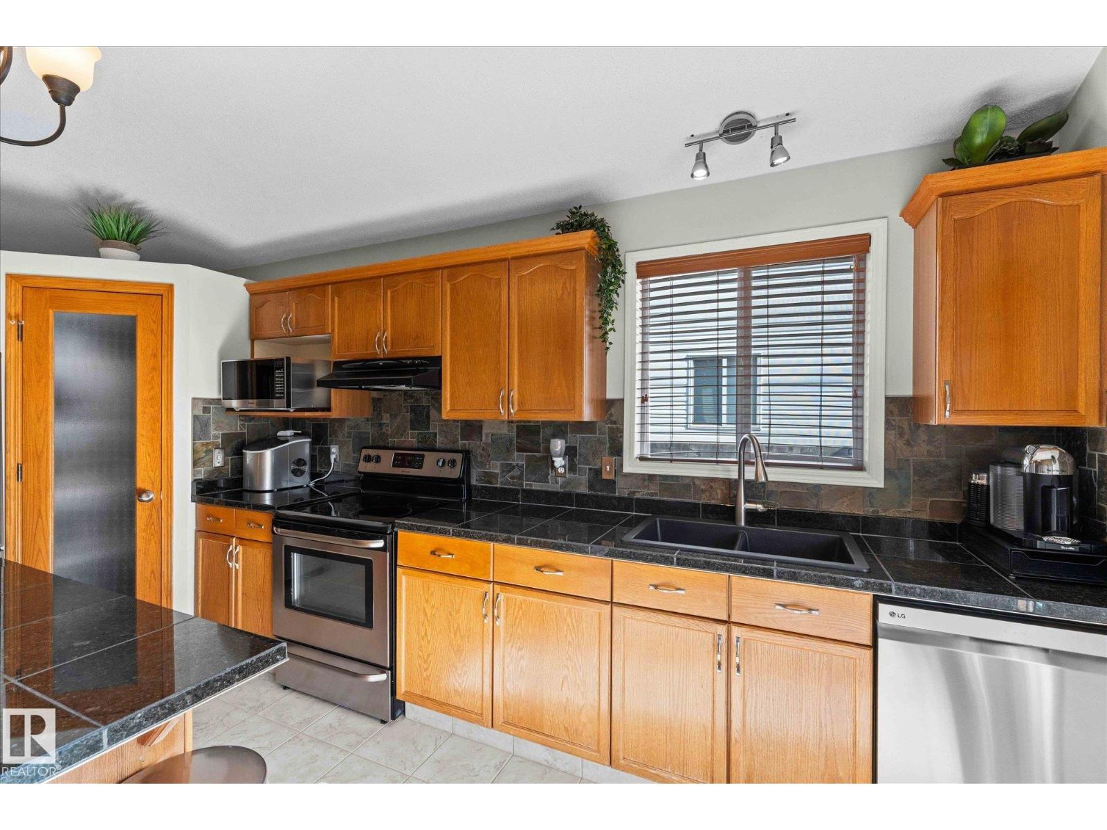 89 Landsdowne Dr, Spruce Grove, Alberta  T7X 3X5 - Photo 14 - E4459934