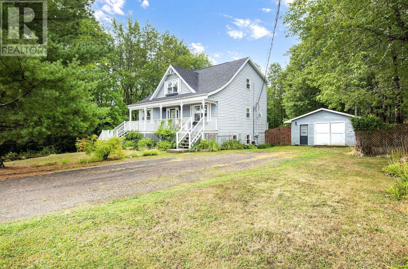 35 Lewis Street, Stewiacke, Nova Scotia  B0J 2J0 - Photo 2 - 202521789