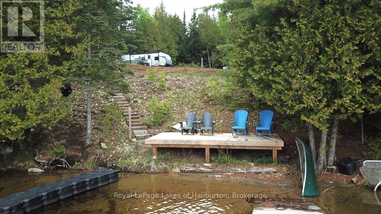 25 Fire Route 330 Drive, Trent Lakes, Ontario  K0M 1R0 - Photo 6 - X12404026