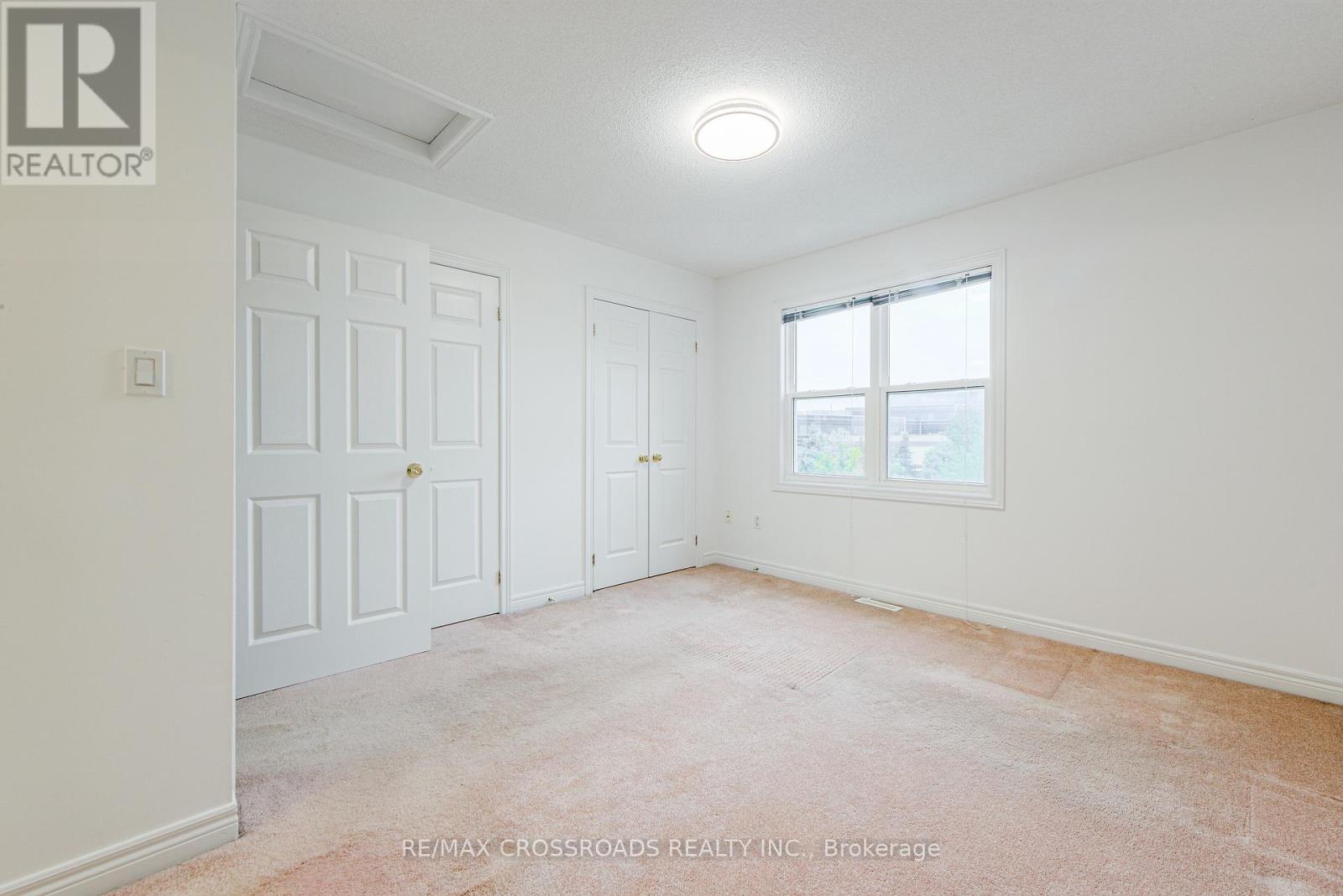 111 Pond Drive, Markham, Ontario  L3T 7V5 - Photo 24 - N12431600