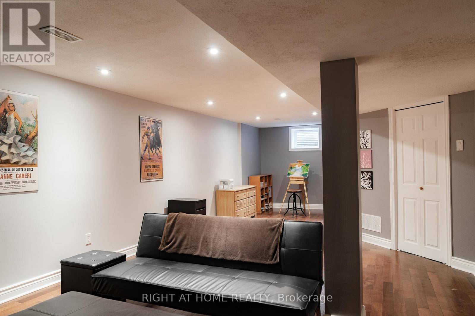 29 - 8 Townwood Drive, Richmond Hill, Ontario  L4E 4X9 - Photo 28 - N12431611