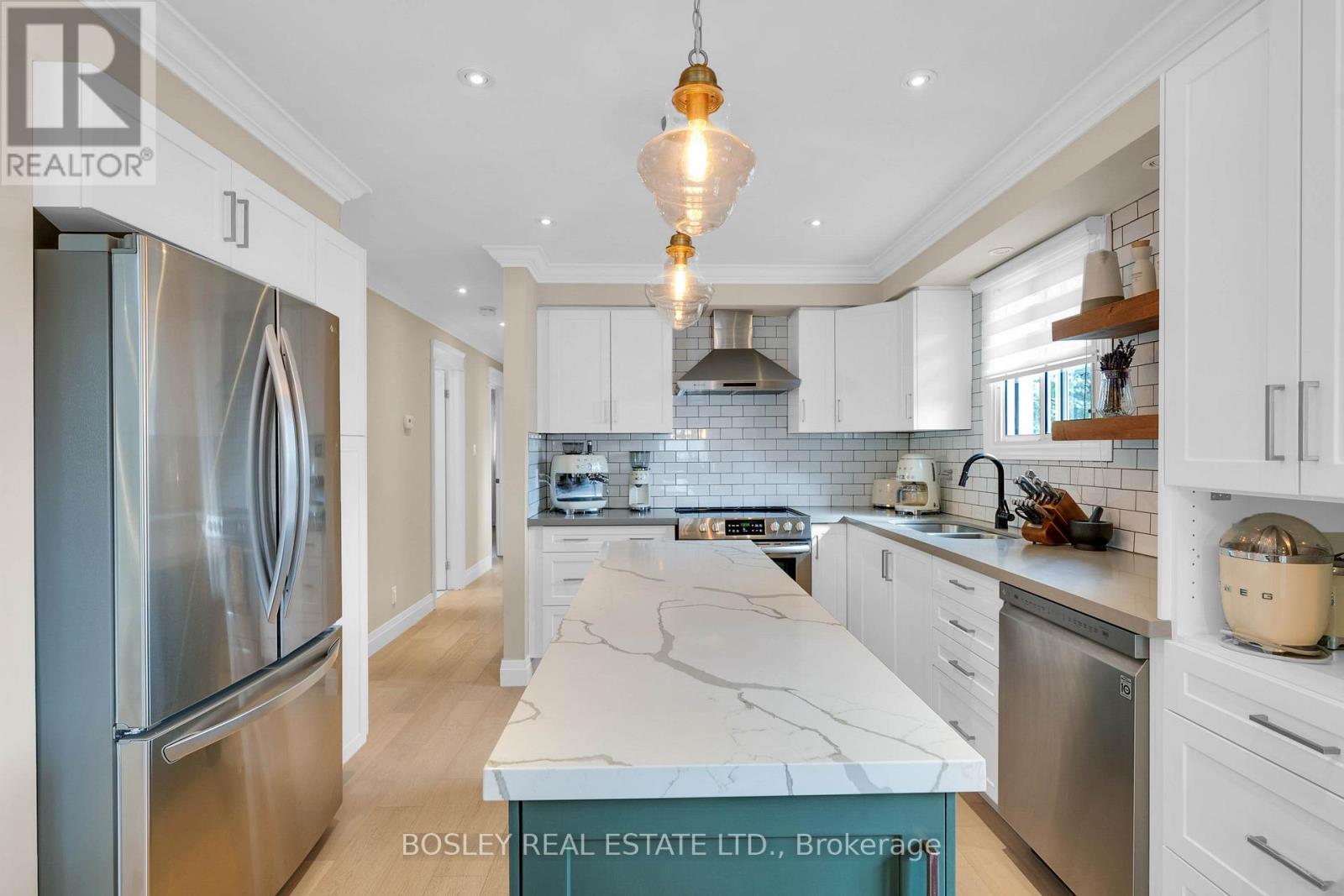 409 Colborne Street, Bradford West Gwillimbury, Ontario  L3Z 2E5 - Photo 11 - N12431618