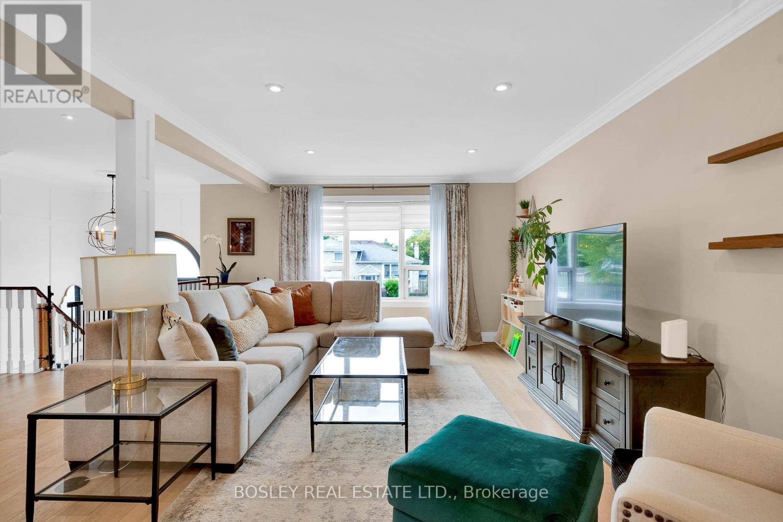 409 Colborne Street, Bradford West Gwillimbury, Ontario  L3Z 2E5 - Photo 7 - N12431618