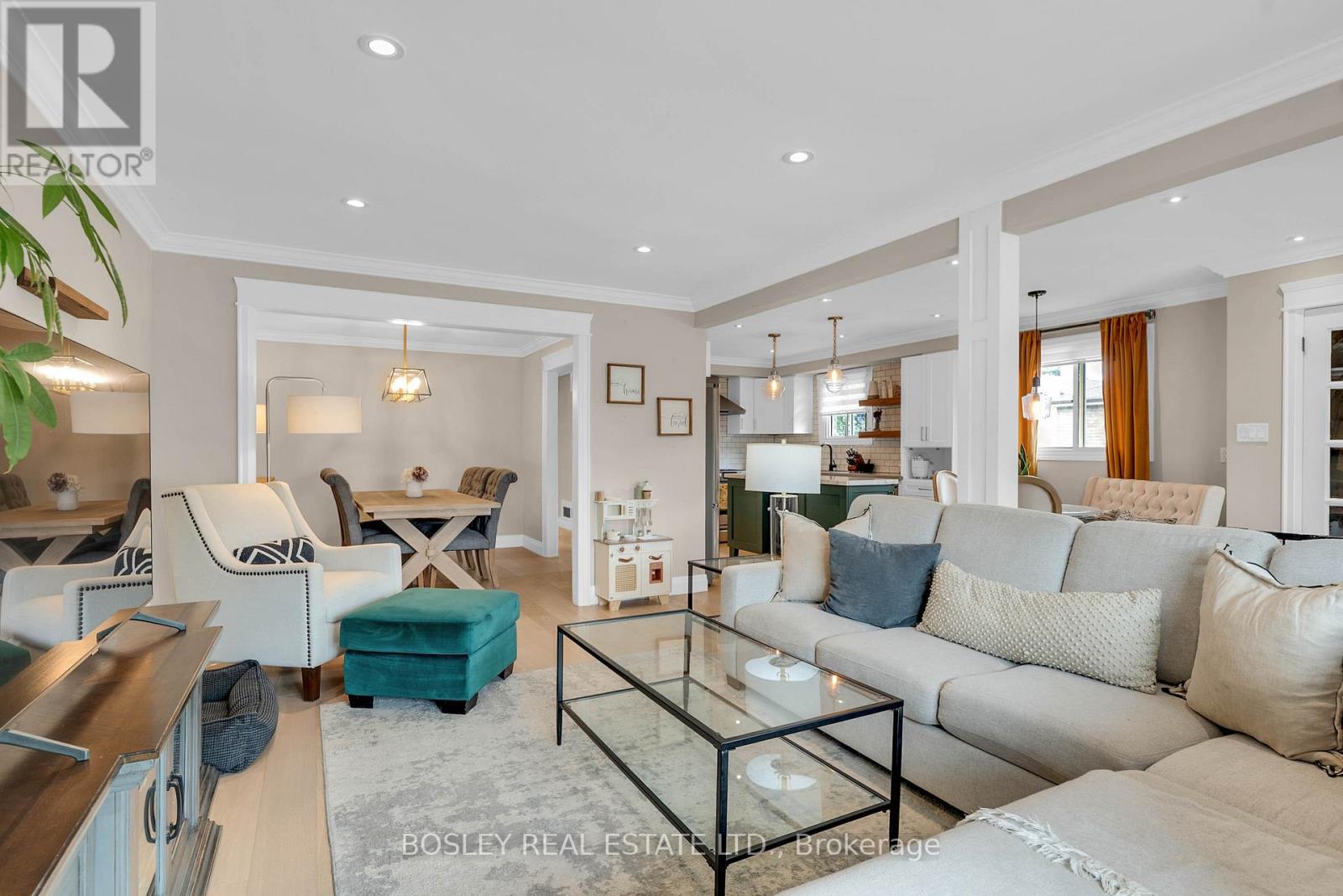 409 Colborne Street, Bradford West Gwillimbury, Ontario  L3Z 2E5 - Photo 8 - N12431618