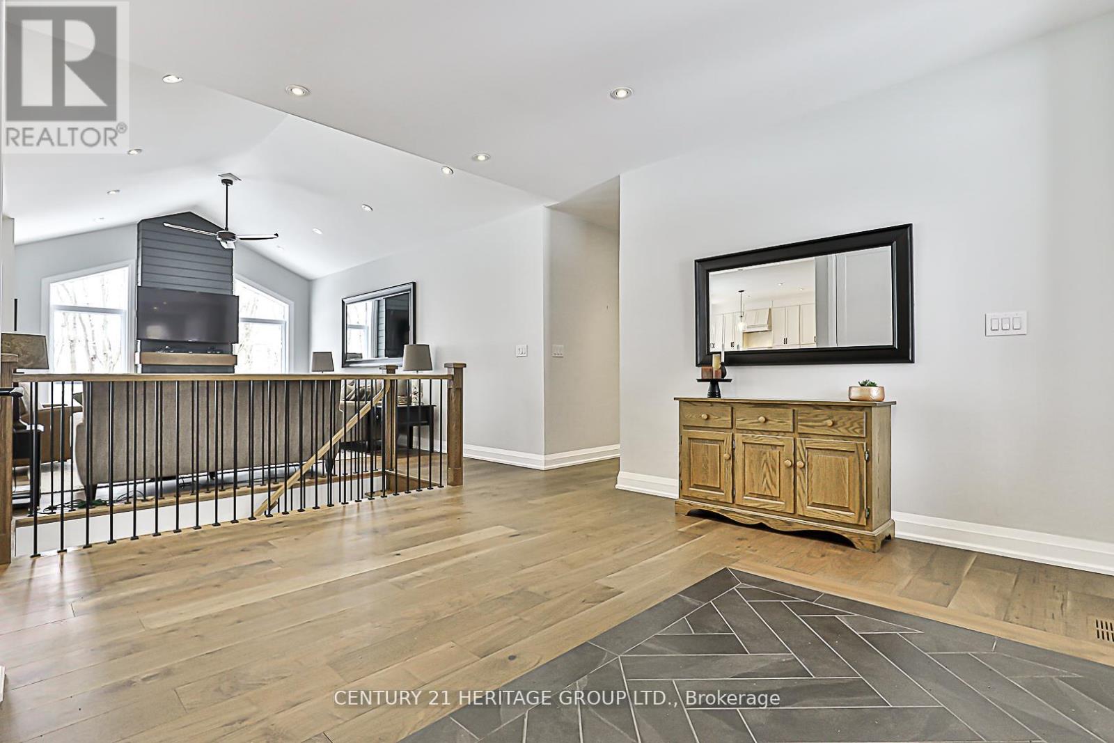 17657 Highway 48, East Gwillimbury, Ontario  L0G 1E0 - Photo 11 - N12431630