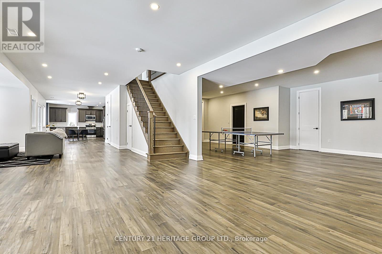 17657 Highway 48, East Gwillimbury, Ontario  L0G 1E0 - Photo 30 - N12431630