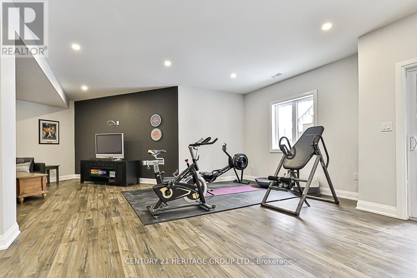 17657 Highway 48, East Gwillimbury, Ontario  L0G 1E0 - Photo 36 - N12431630