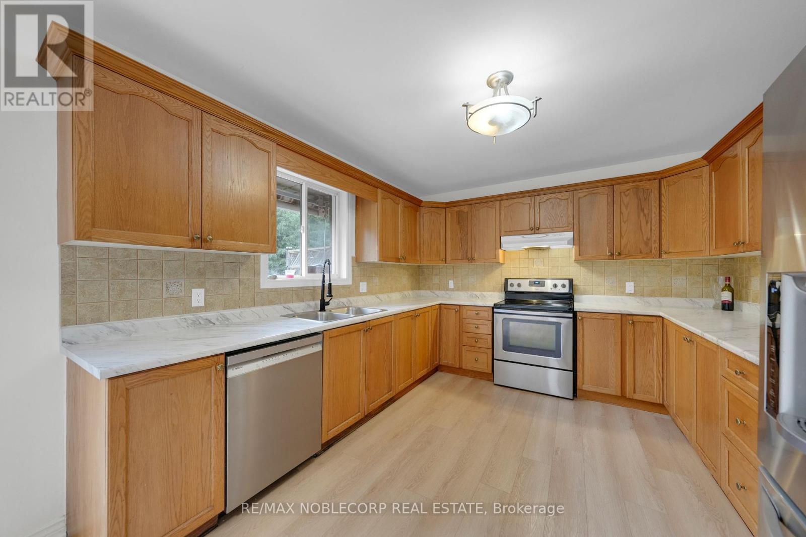 1 Dekker Street, Adjala-Tosorontio, Ontario  L0M 1J0 - Photo 15 - N12431661