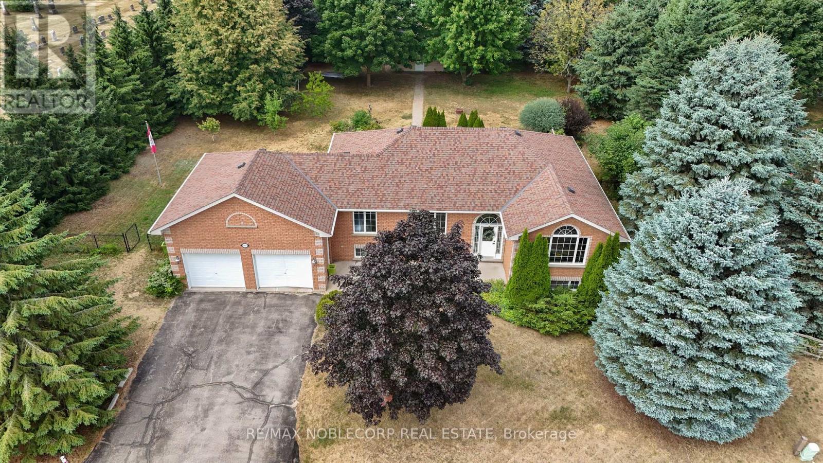 1 Dekker Street, Adjala-Tosorontio, Ontario  L0M 1J0 - Photo 3 - N12431661