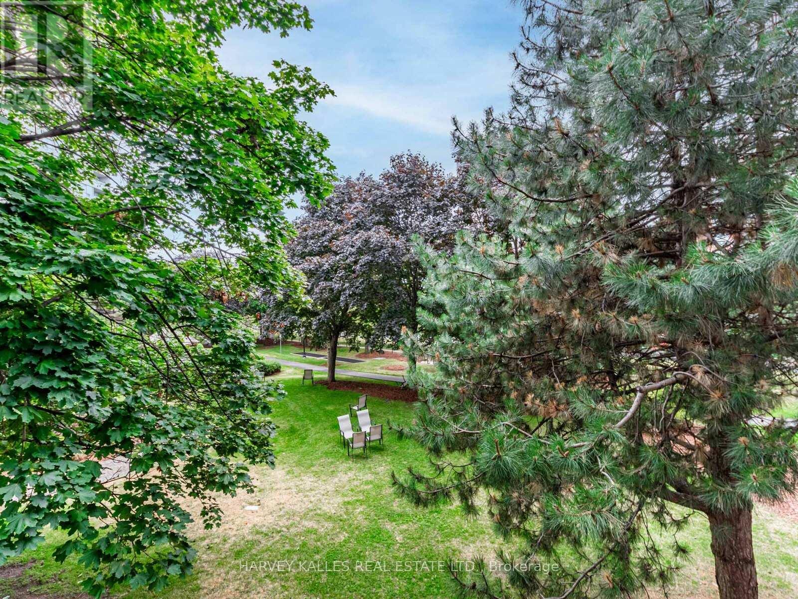 211 - 7 Townsgate Drive, Vaughan, Ontario  L4J 7Z9 - Photo 26 - N12431704