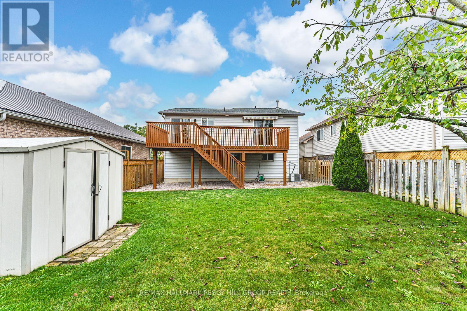 261 Mapleton Avenue, Barrie, Ontario  L4N 8T3 - Photo 12 - S12431675