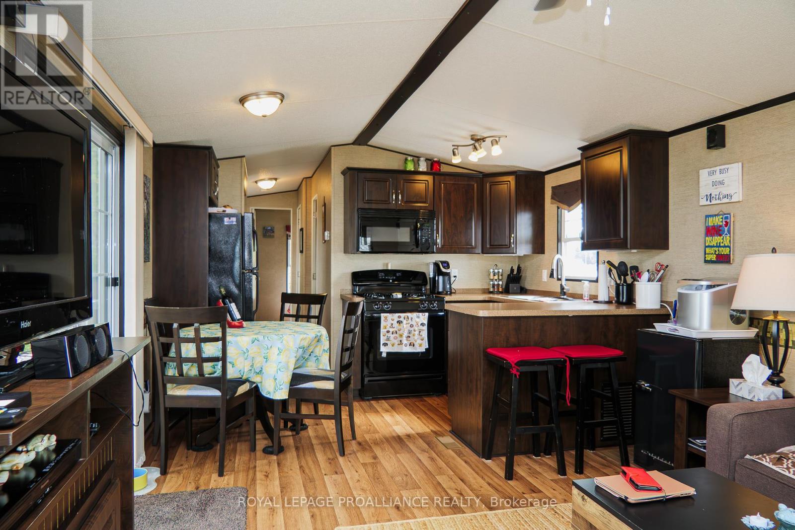 486 Cty Rd 18 64 Cherry Beach Lane, Prince Edward County, Ontario  K0K 2T0 - Photo 7 - X12430570