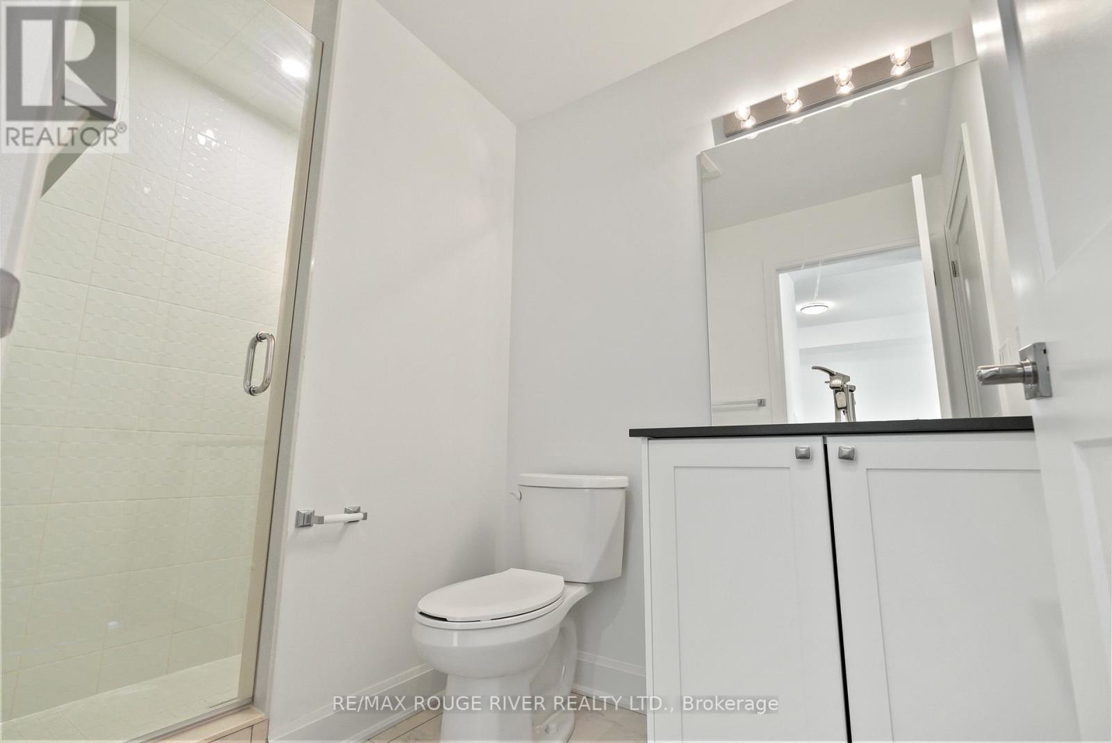 117 - 50 Lakebreeze Drive, Clarington, Ontario  L1B 0V9 - Photo 24 - E12431732