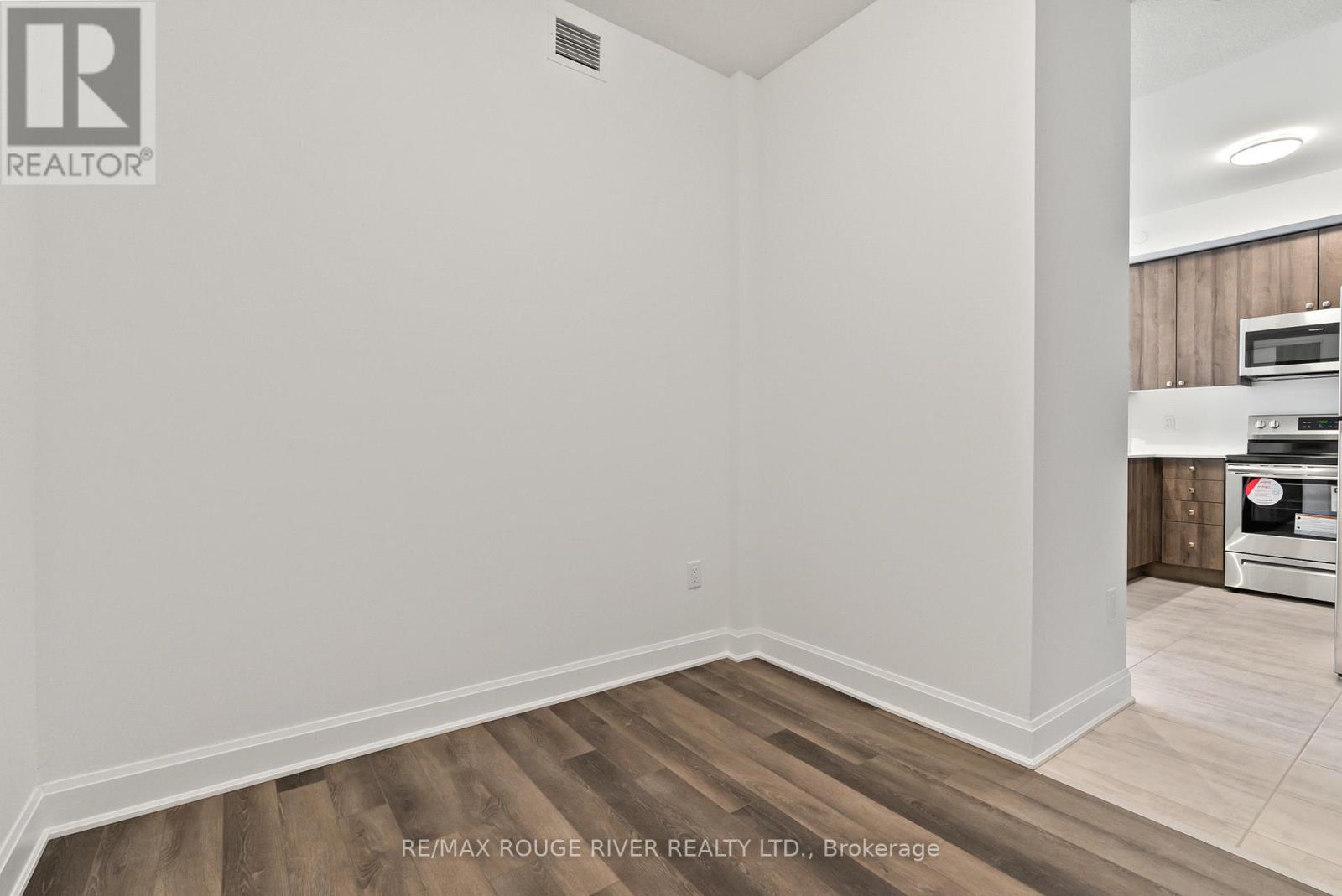 117 - 50 Lakebreeze Drive, Clarington, Ontario  L1B 0V9 - Photo 7 - E12431732