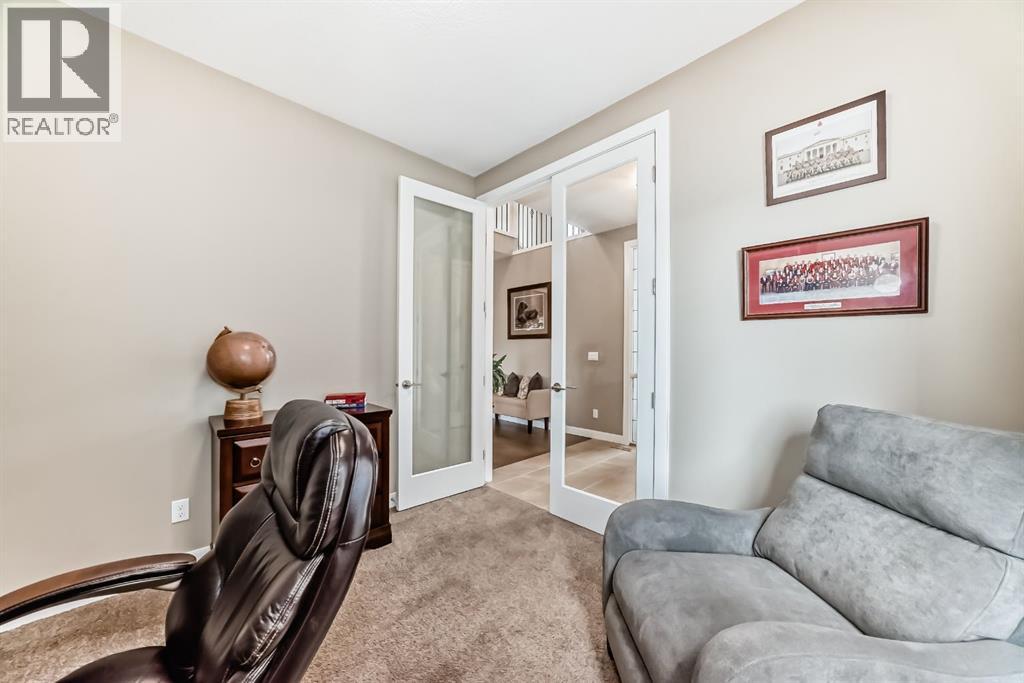 144 Sundown View, Cochrane, Alberta  T4C 2N9 - Photo 17 - A2238117