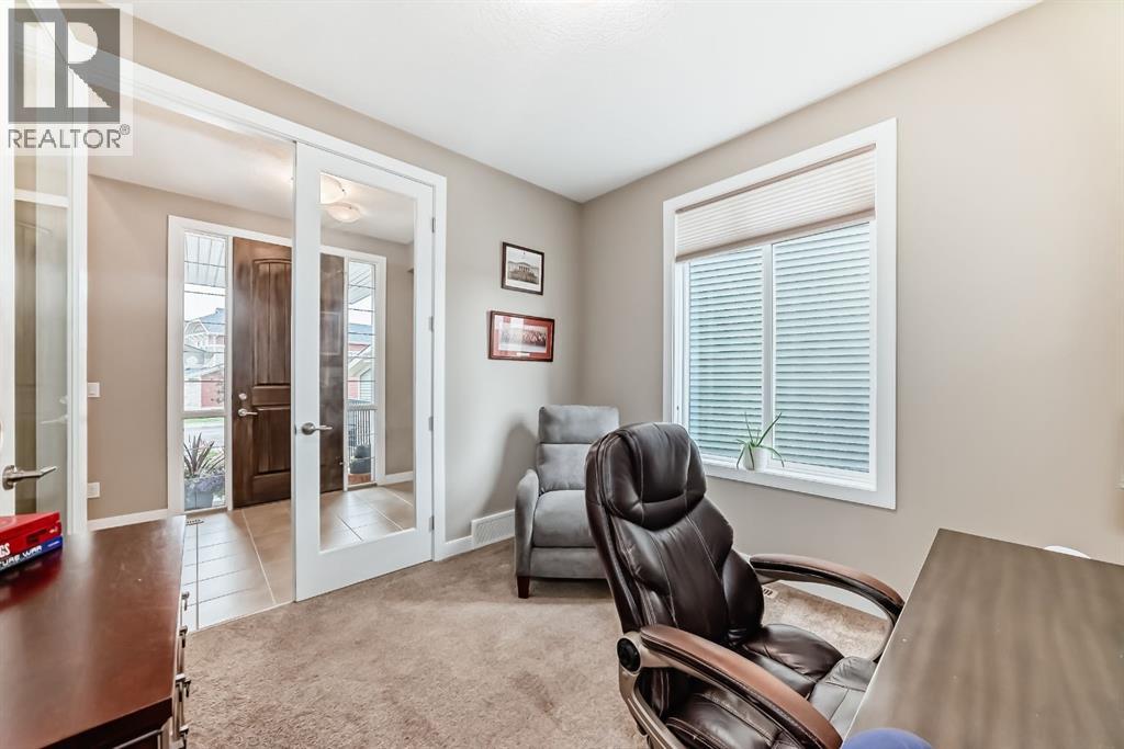 144 Sundown View, Cochrane, Alberta  T4C 2N9 - Photo 16 - A2238117