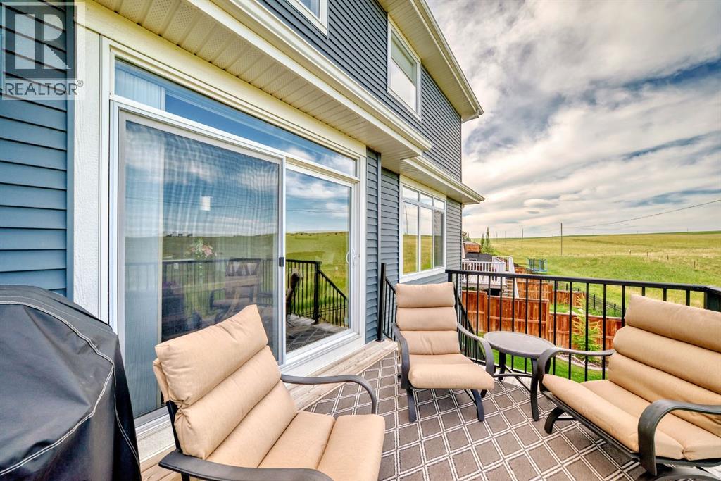 144 Sundown View, Cochrane, Alberta  T4C 2N9 - Photo 39 - A2238117