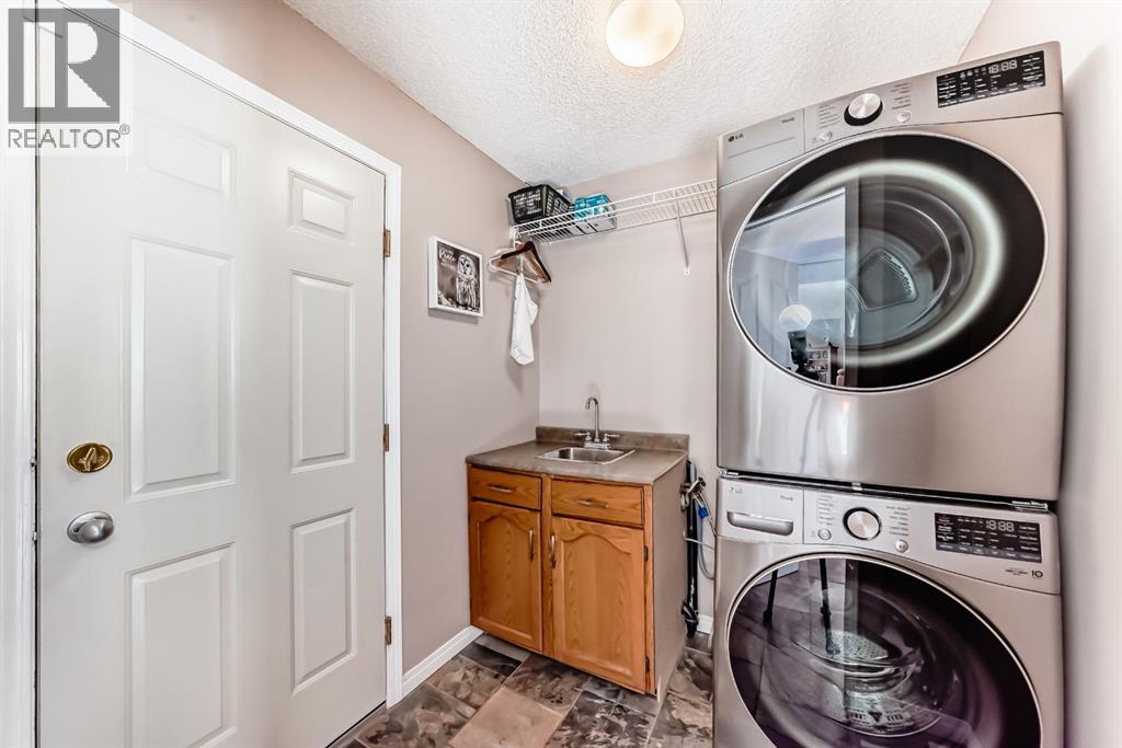 6 Gleneagles Close, Cochrane, Alberta  T4C 1N7 - Photo 28 - A2242152