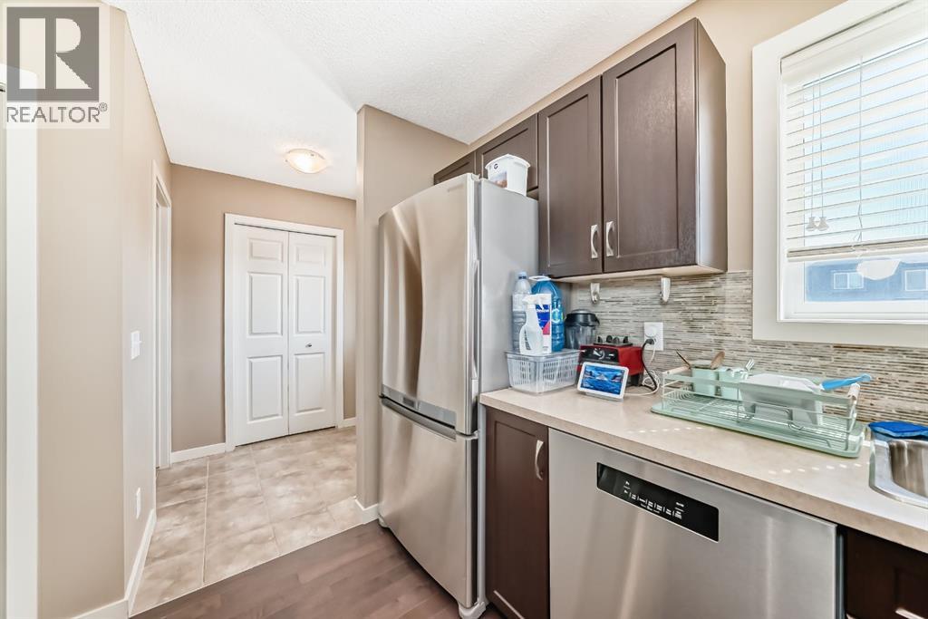 44 Sunset Road, Cochrane, Alberta  T4C 0H4 - Photo 6 - A2244245
