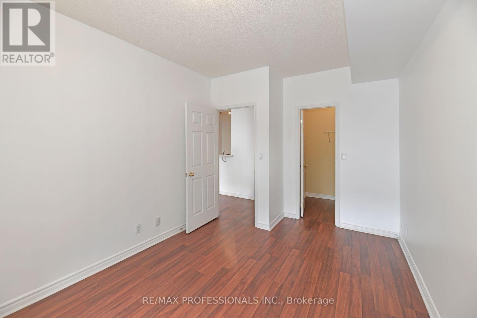 205 - 935 Royal York Road, Toronto, Ontario  M8Y 4H1 - Photo 12 - W12431606