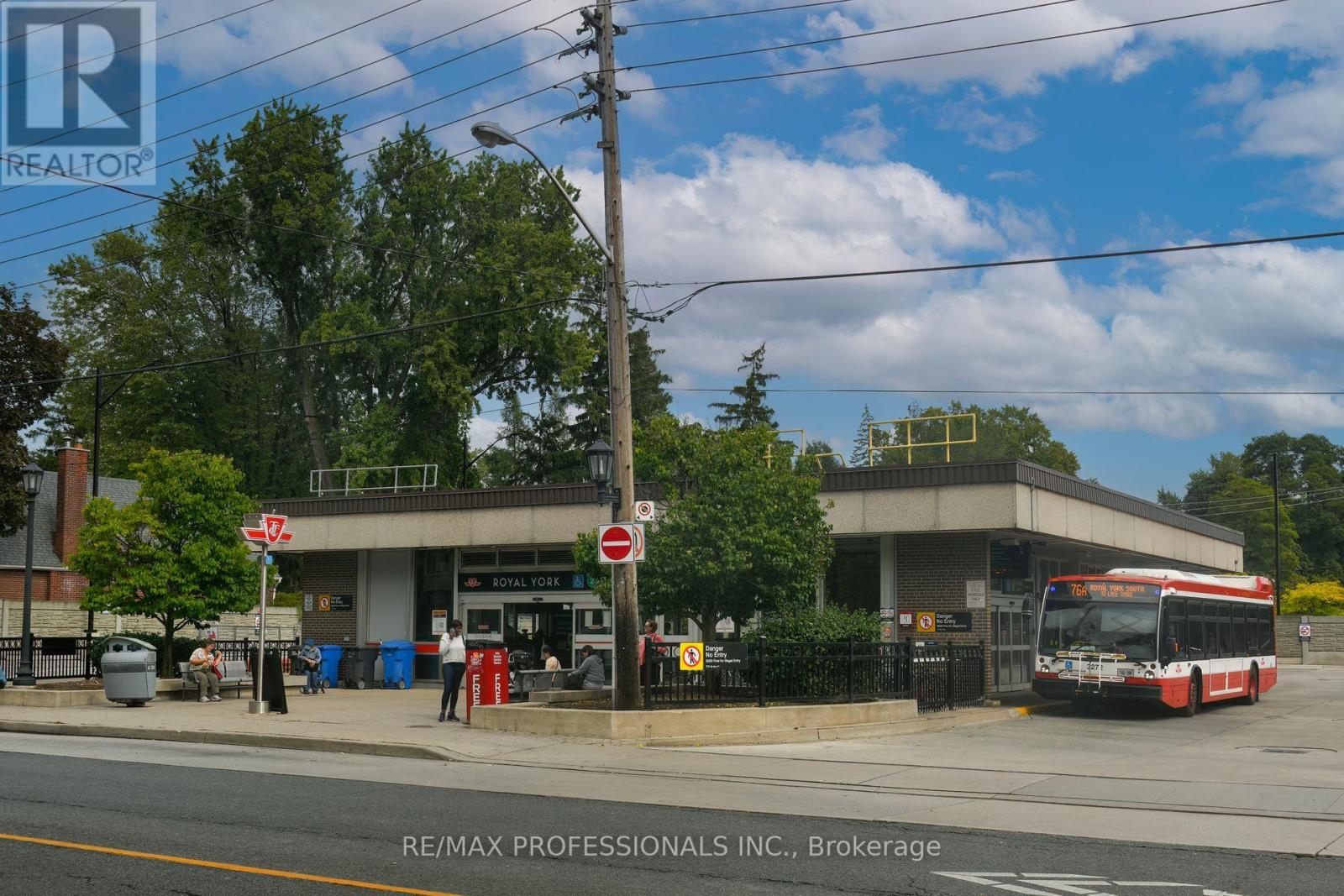 205 - 935 Royal York Road, Toronto, Ontario  M8Y 4H1 - Photo 25 - W12431606