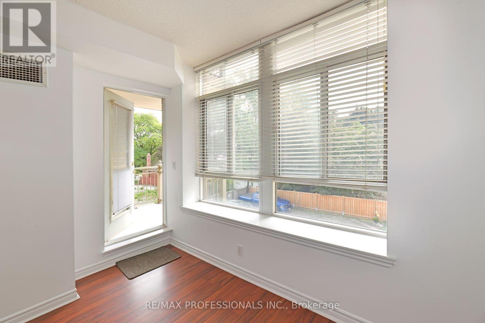 205 - 935 Royal York Road, Toronto, Ontario  M8Y 4H1 - Photo 4 - W12431606