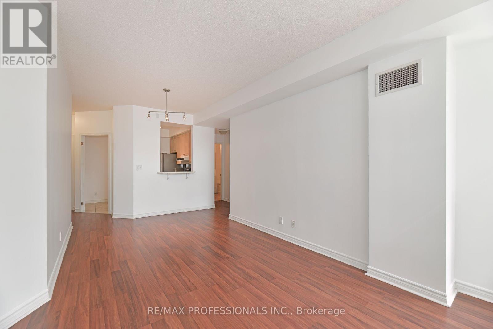 205 - 935 Royal York Road, Toronto, Ontario  M8Y 4H1 - Photo 5 - W12431606