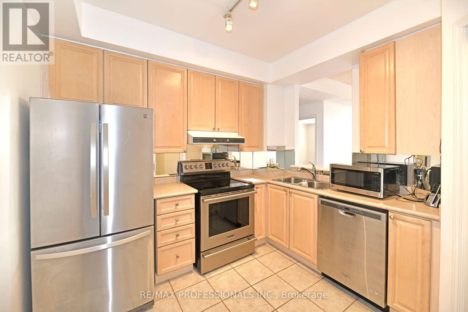 205 - 935 Royal York Road, Toronto, Ontario  M8Y 4H1 - Photo 9 - W12431606