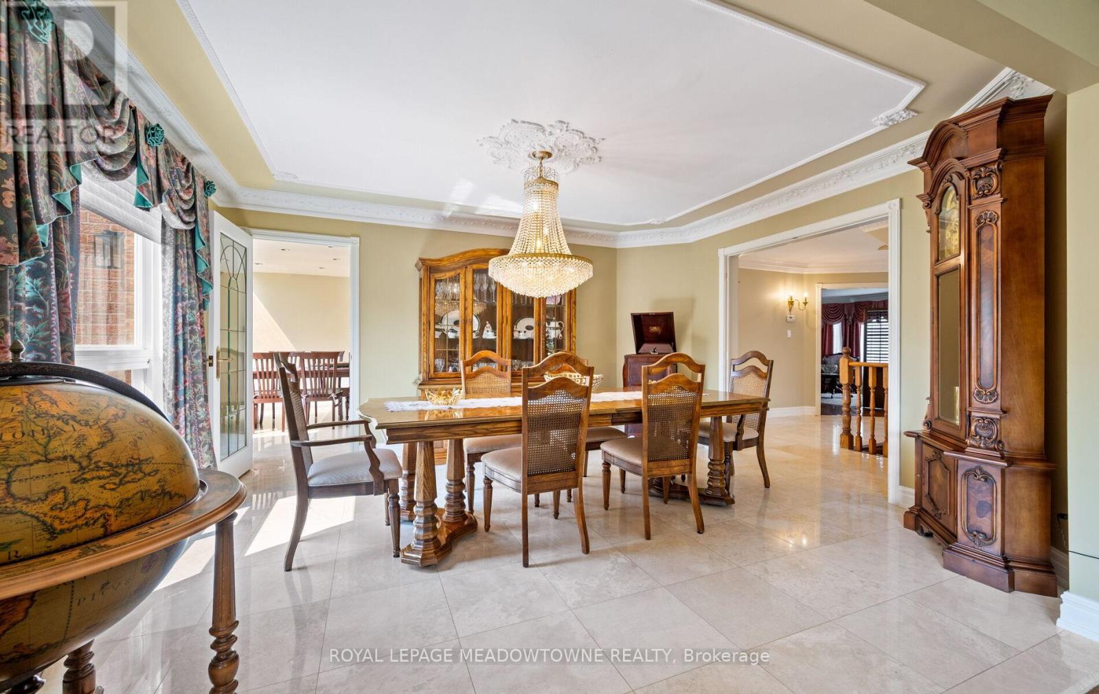 36 Shadywood Road, Brampton, Ontario  L6Z 4M1 - Photo 12 - W12431610