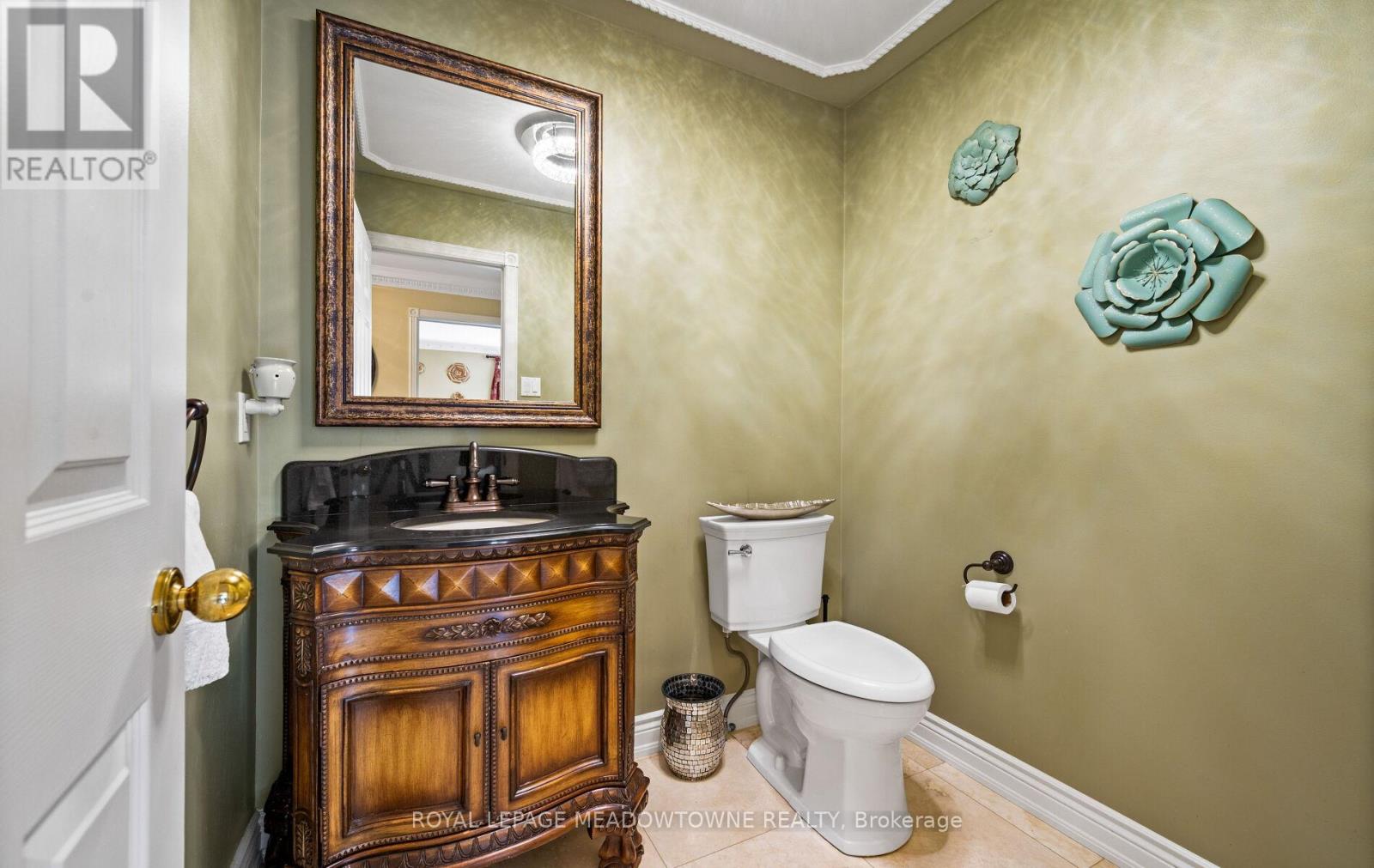 36 Shadywood Road, Brampton, Ontario  L6Z 4M1 - Photo 22 - W12431610