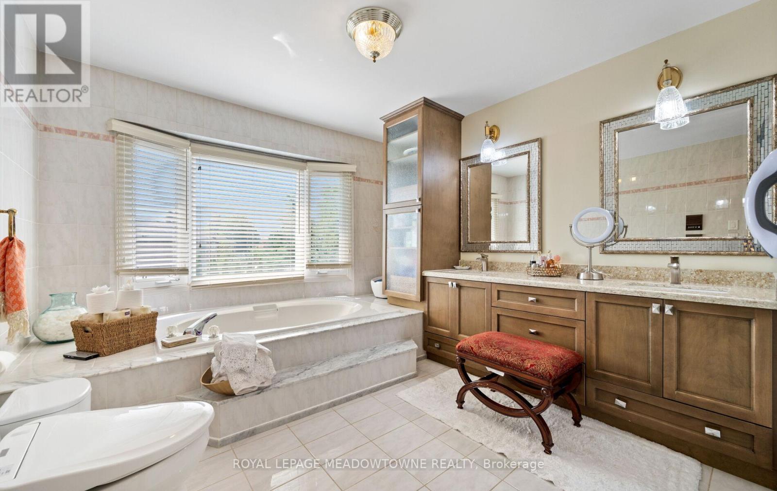 36 Shadywood Road, Brampton, Ontario  L6Z 4M1 - Photo 27 - W12431610