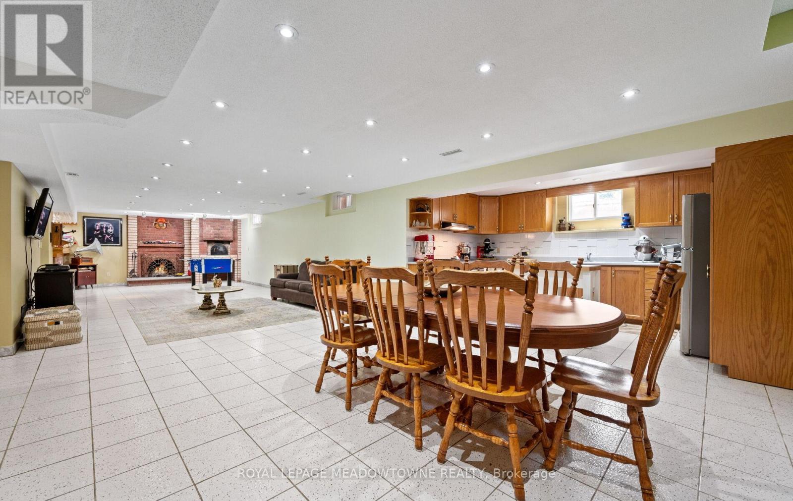36 Shadywood Road, Brampton, Ontario  L6Z 4M1 - Photo 36 - W12431610