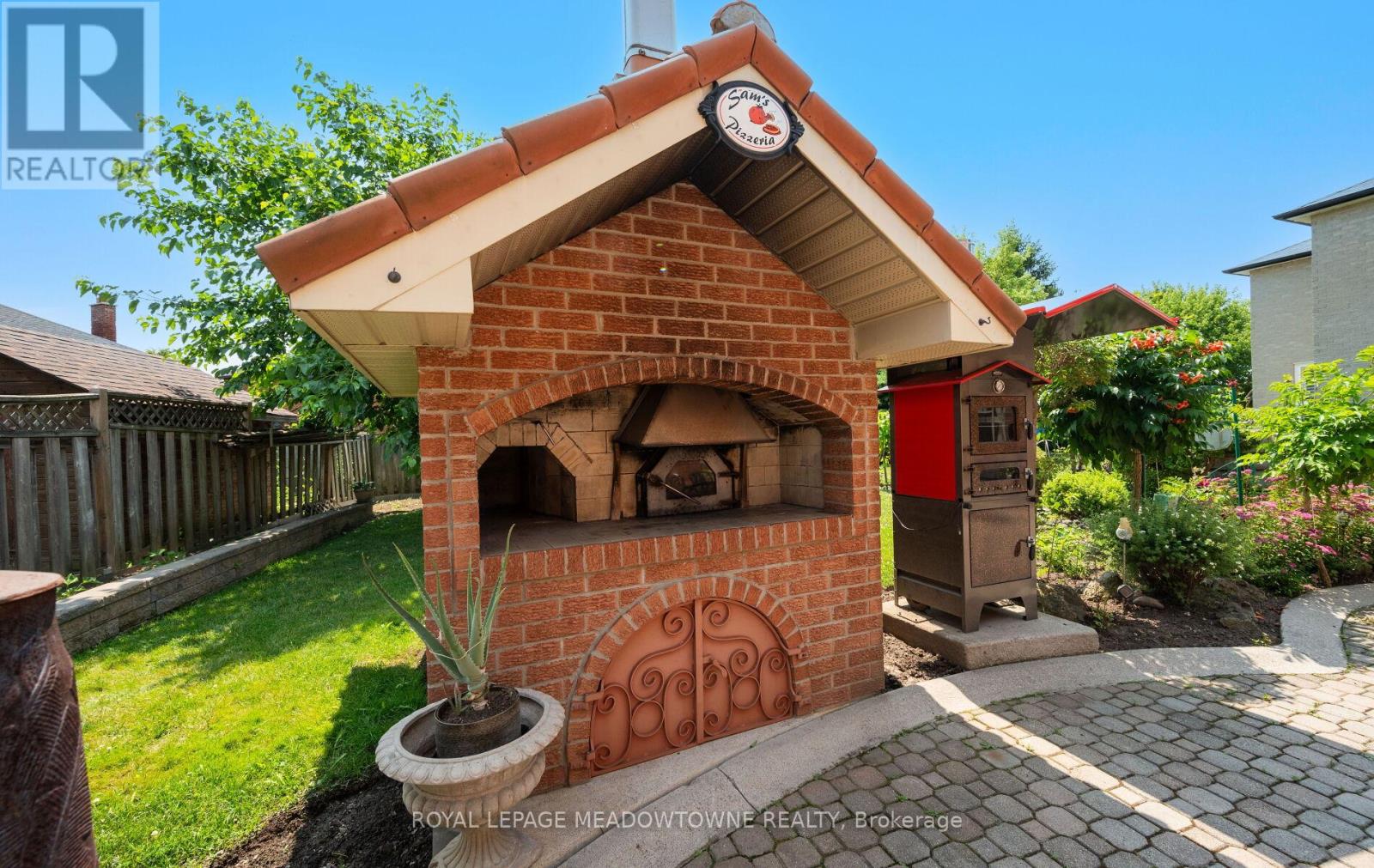 36 Shadywood Road, Brampton, Ontario  L6Z 4M1 - Photo 46 - W12431610