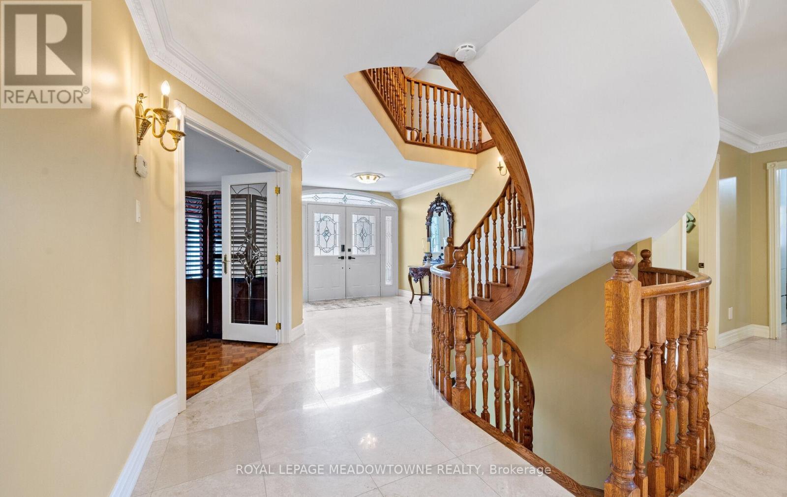36 Shadywood Road, Brampton, Ontario  L6Z 4M1 - Photo 8 - W12431610
