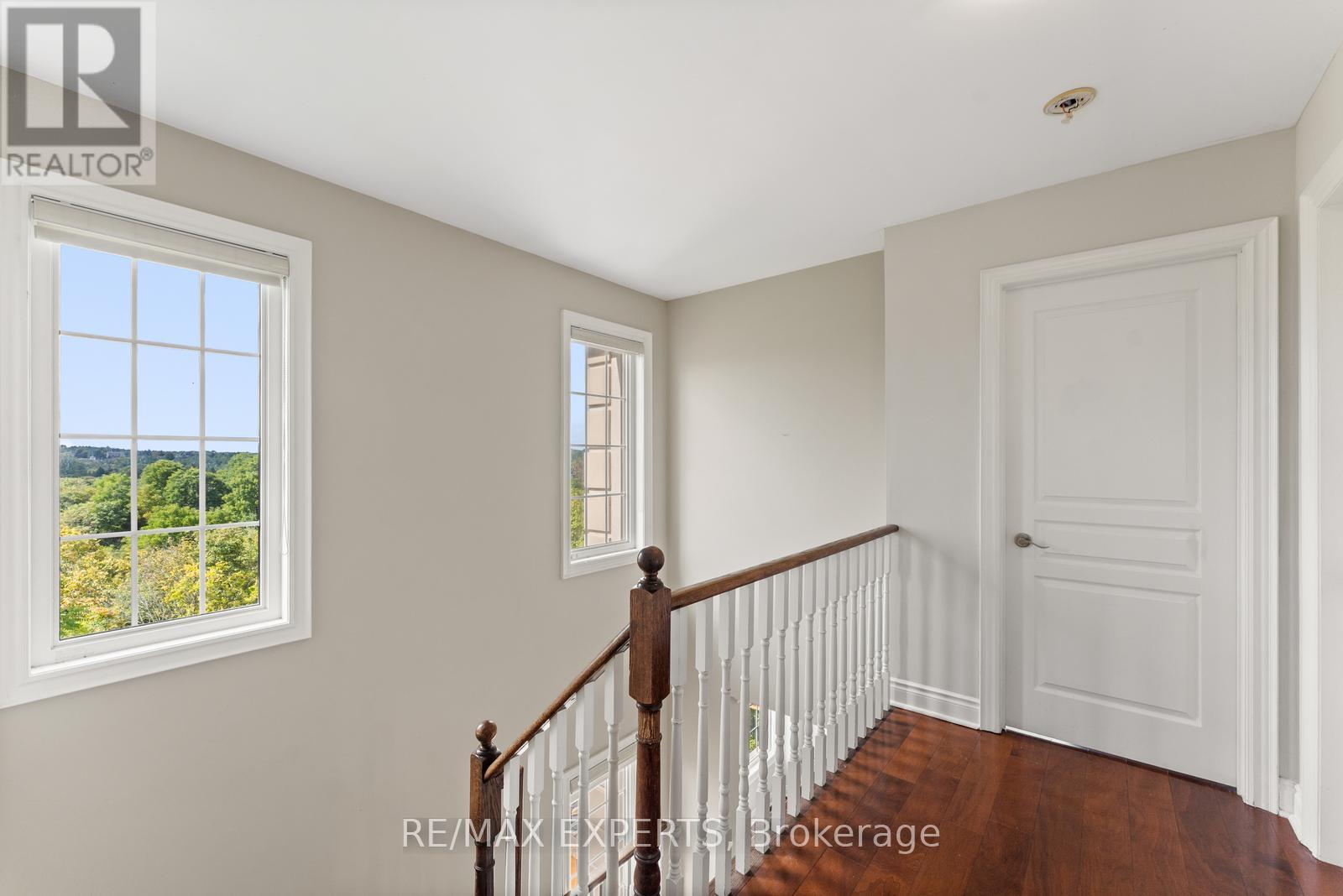 134 Rolling Hills Lane, Caledon, Ontario  L7E 4E1 - Photo 23 - W12431624