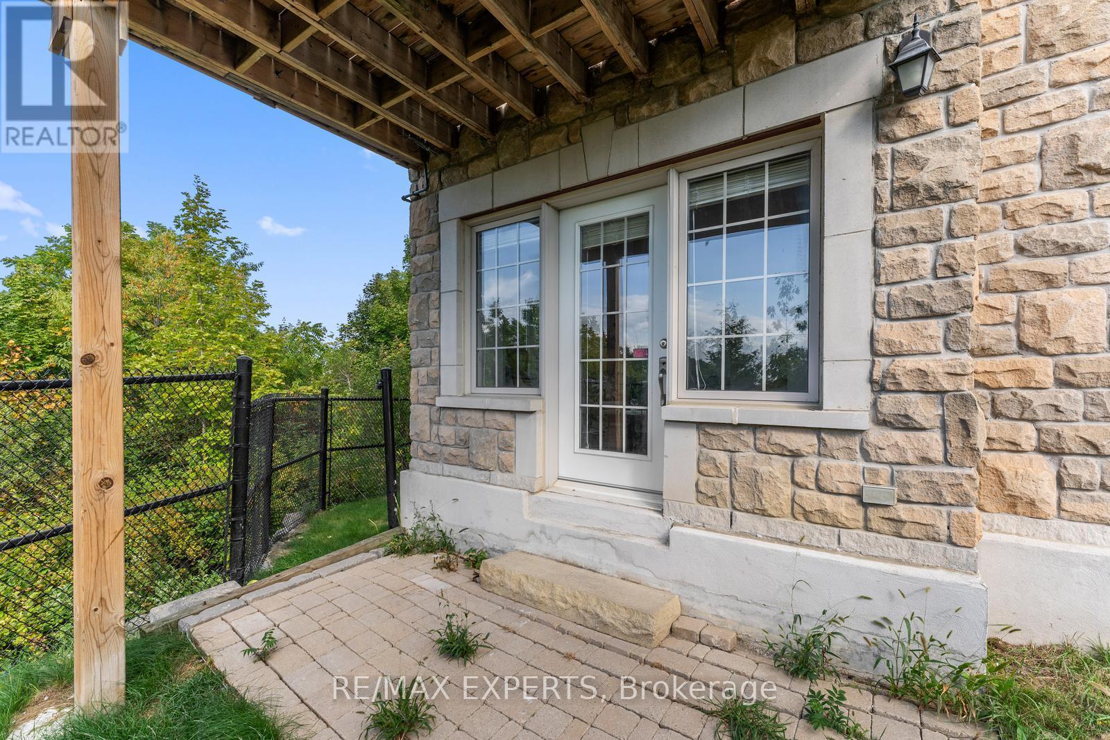 134 Rolling Hills Lane, Caledon, Ontario  L7E 4E1 - Photo 37 - W12431624