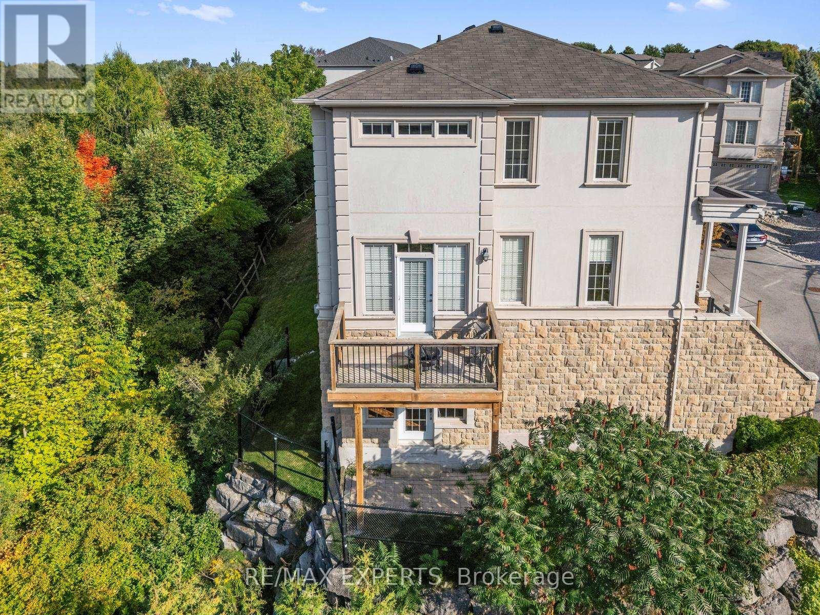 134 Rolling Hills Lane, Caledon, Ontario  L7E 4E1 - Photo 42 - W12431624