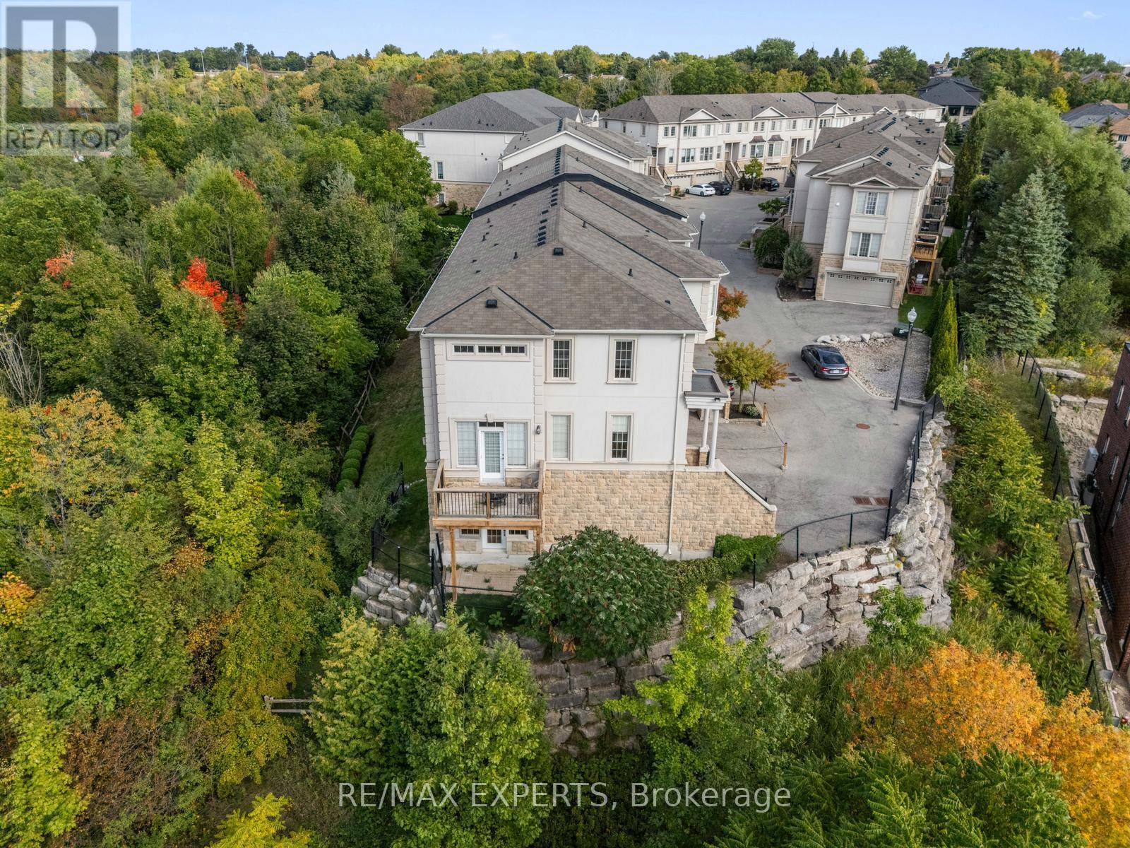 134 Rolling Hills Lane, Caledon, Ontario  L7E 4E1 - Photo 44 - W12431624
