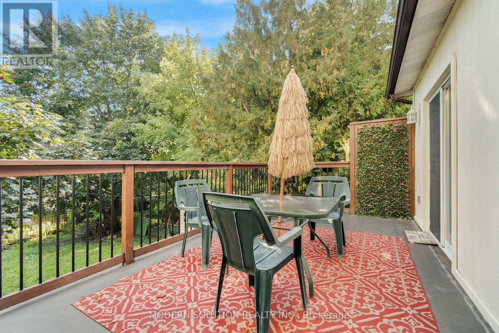 5a Dynevor Road, Toronto, Ontario  M6E 3W7 - Photo 25 - W12431639