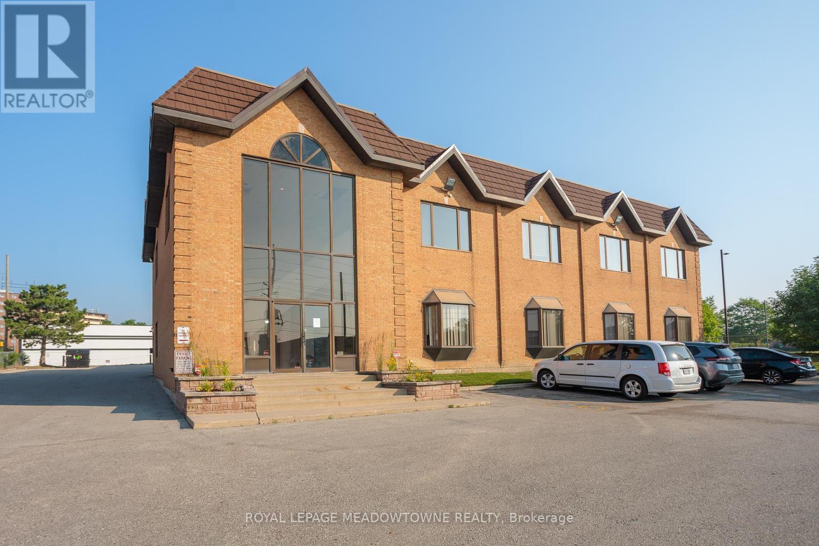 3565 Nashua Drive, Mississauga, Ontario  L4V 1R1 - Photo 12 - W12431657