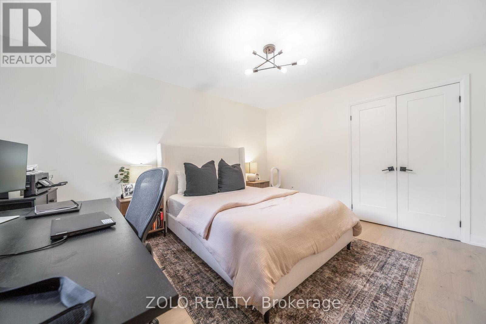 13 Ivan Avenue, Caledon, Ontario  L7C 1G1 - Photo 13 - W12431690