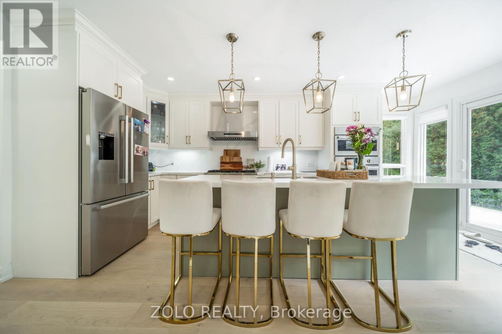 13 Ivan Avenue, Caledon, Ontario  L7C 1G1 - Photo 7 - W12431690
