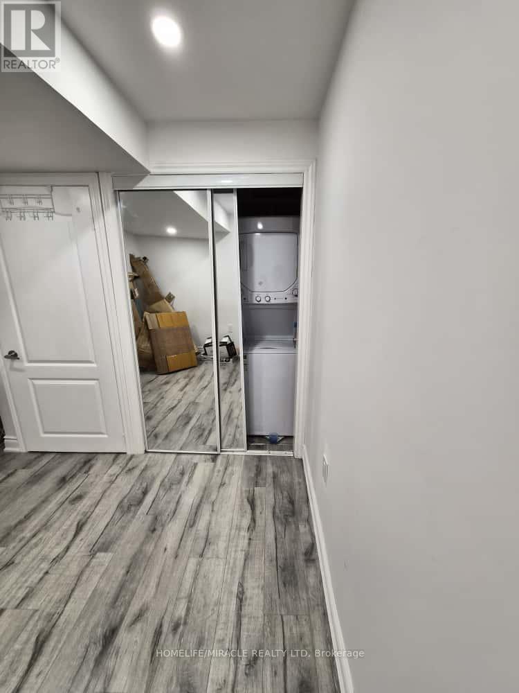 132 Deep Spring Crescent, Vaughan, Ontario  L6A 3L4 - Photo 10 - N12402310