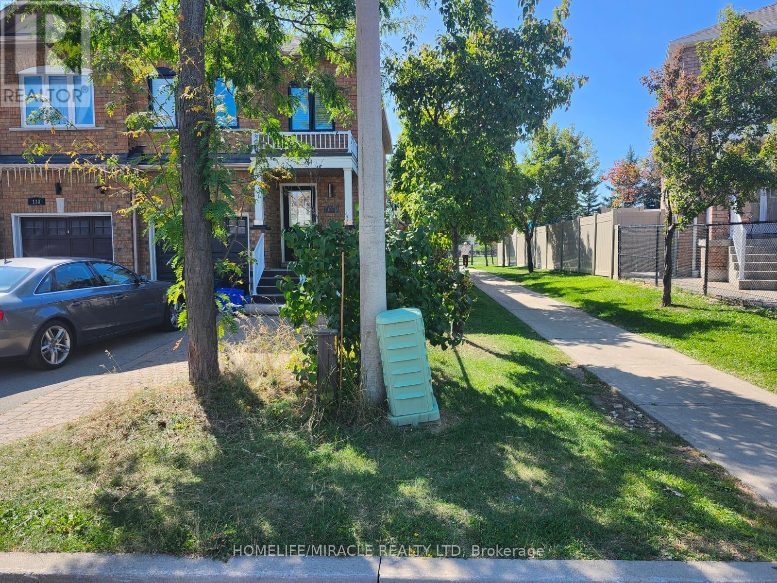 132 DEEP SPRING CRESCENT, Vaughan, Ontario