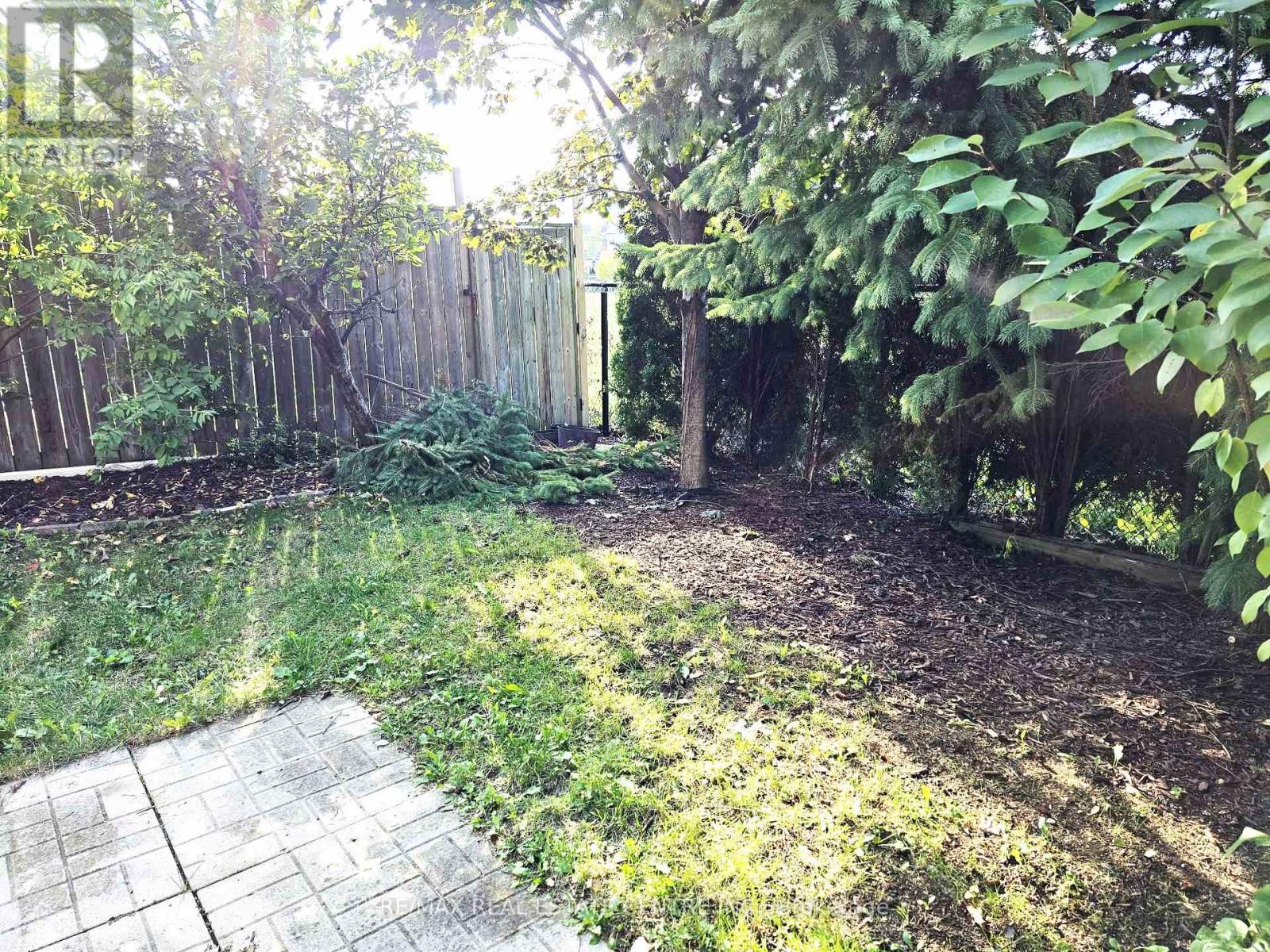 1159 Riddell Crescent, Milton, Ontario  L9T 6Y1 - Photo 16 - W12428737