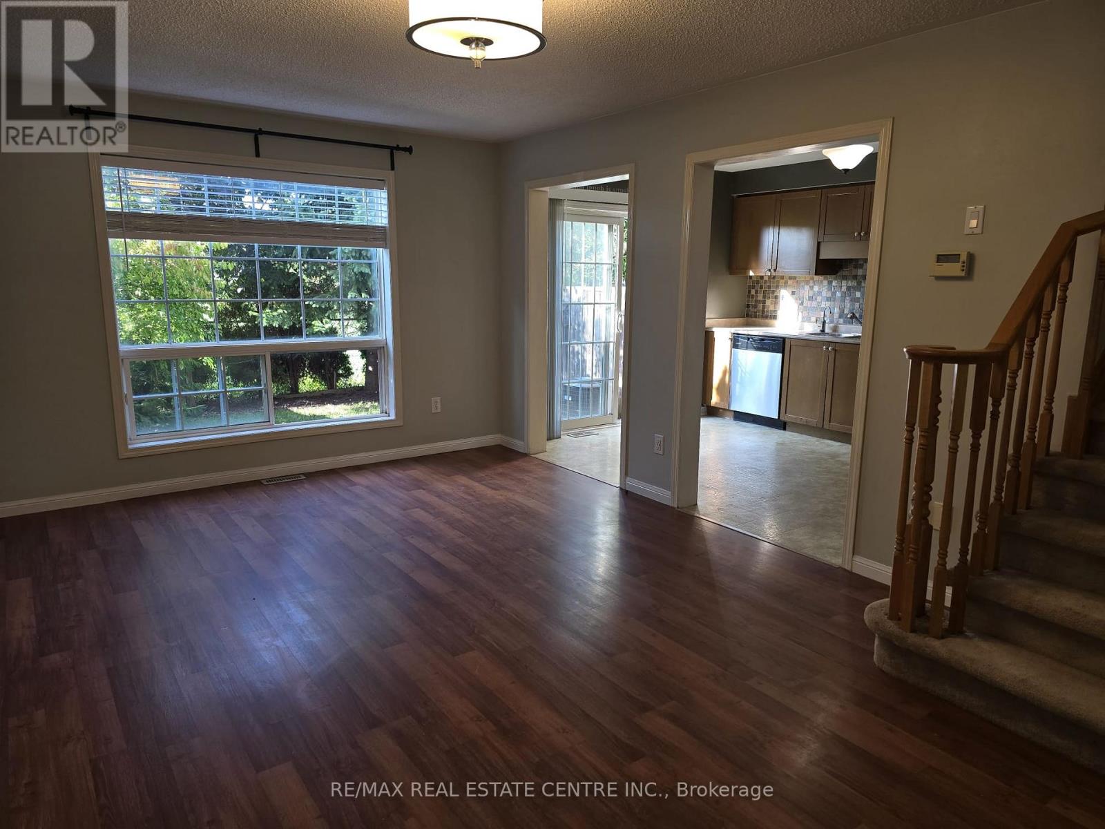 1159 Riddell Crescent, Milton, Ontario  L9T 6Y1 - Photo 6 - W12428737