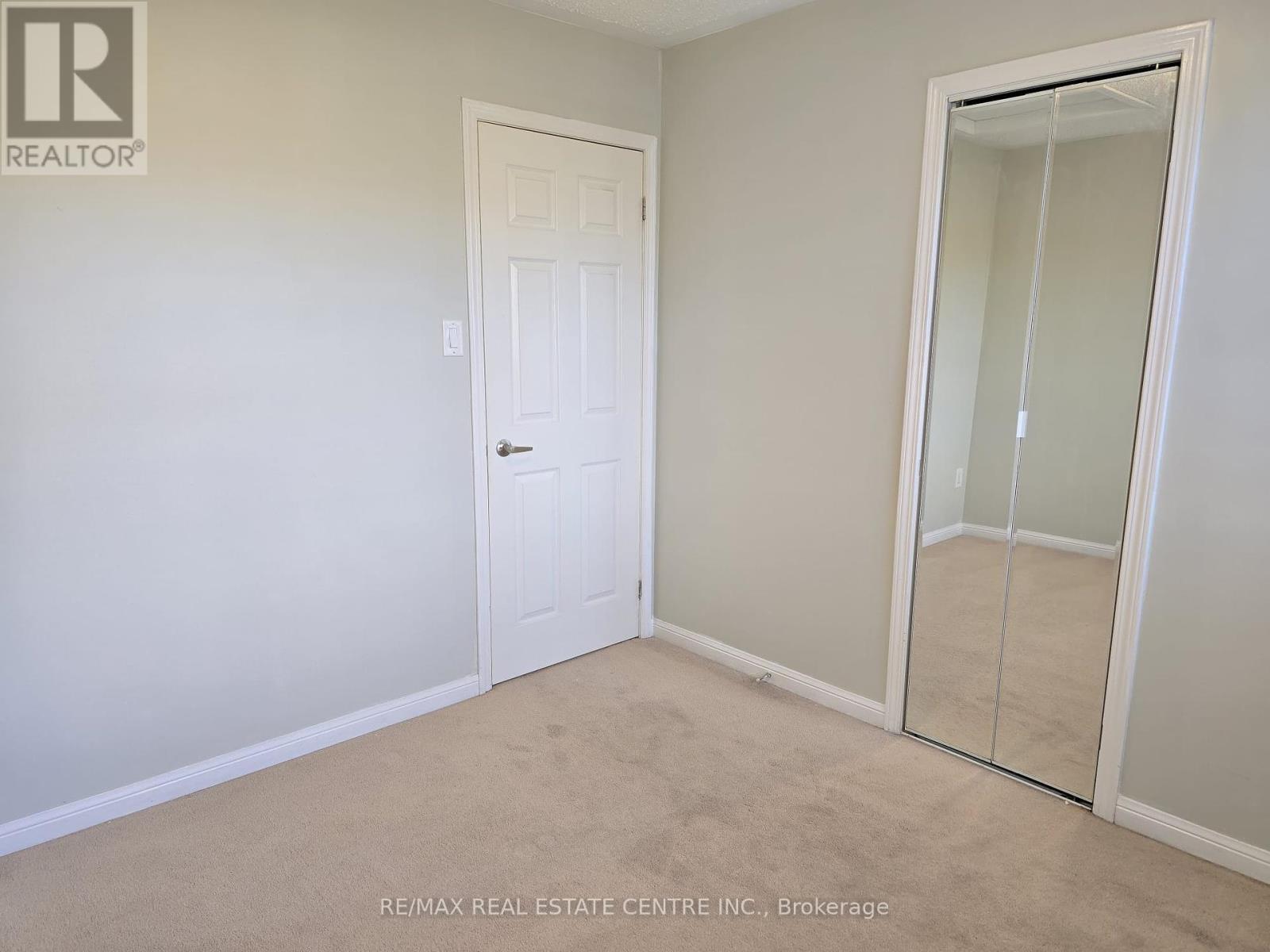 1159 Riddell Crescent, Milton, Ontario  L9T 6Y1 - Photo 25 - W12428737