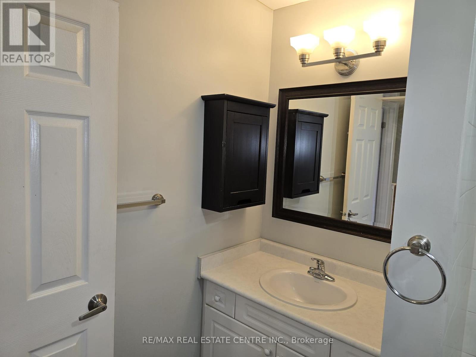 1159 Riddell Crescent, Milton, Ontario  L9T 6Y1 - Photo 22 - W12428737