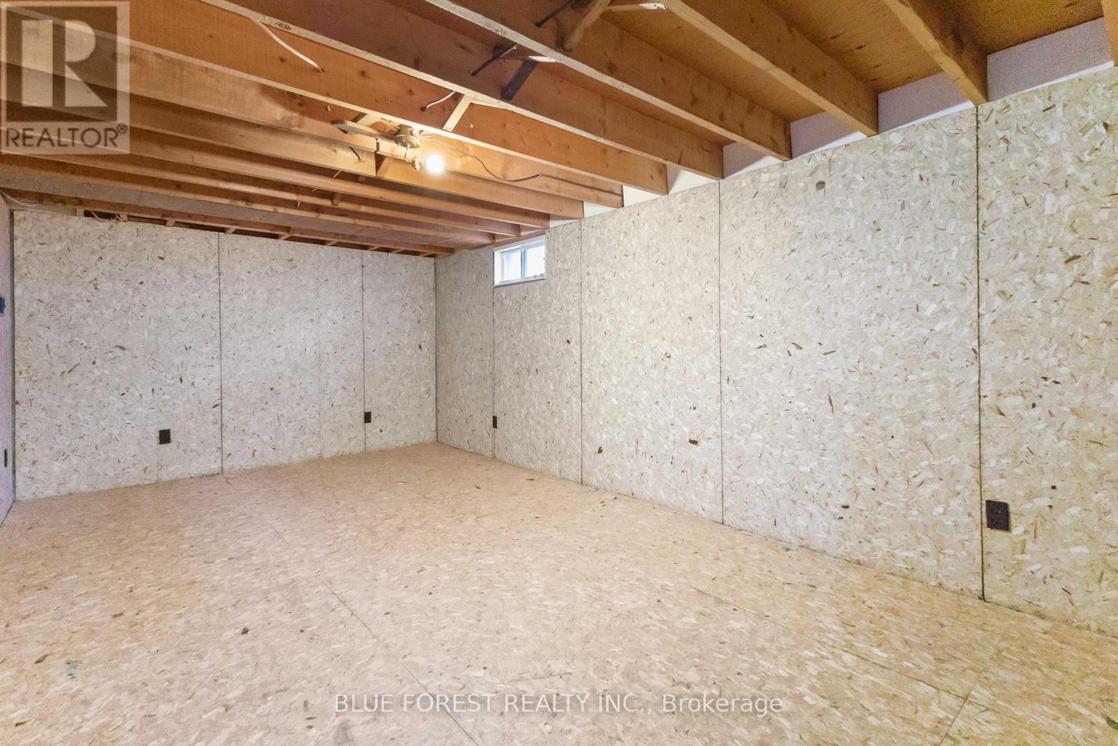 49 Raywood Avenue, London South, Ontario  N6C 1Y6 - Photo 33 - X12431718